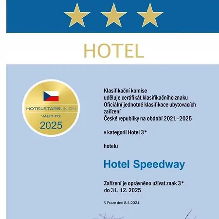 Hotel Speedway
