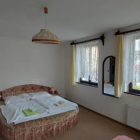 Hotel Speedway 3*